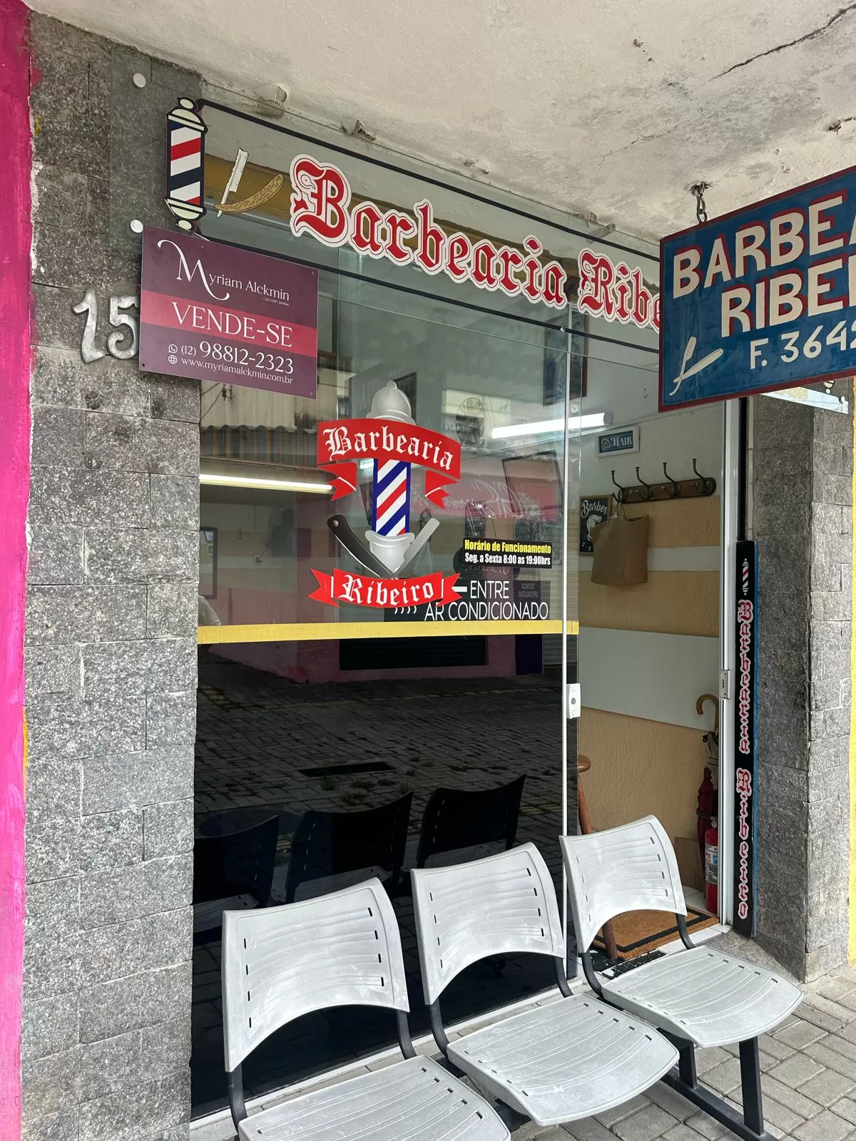 Box 15 – Centro Comercial de Pindamonhangaba Box 15 – Centro Comercial de Pindamonhangaba