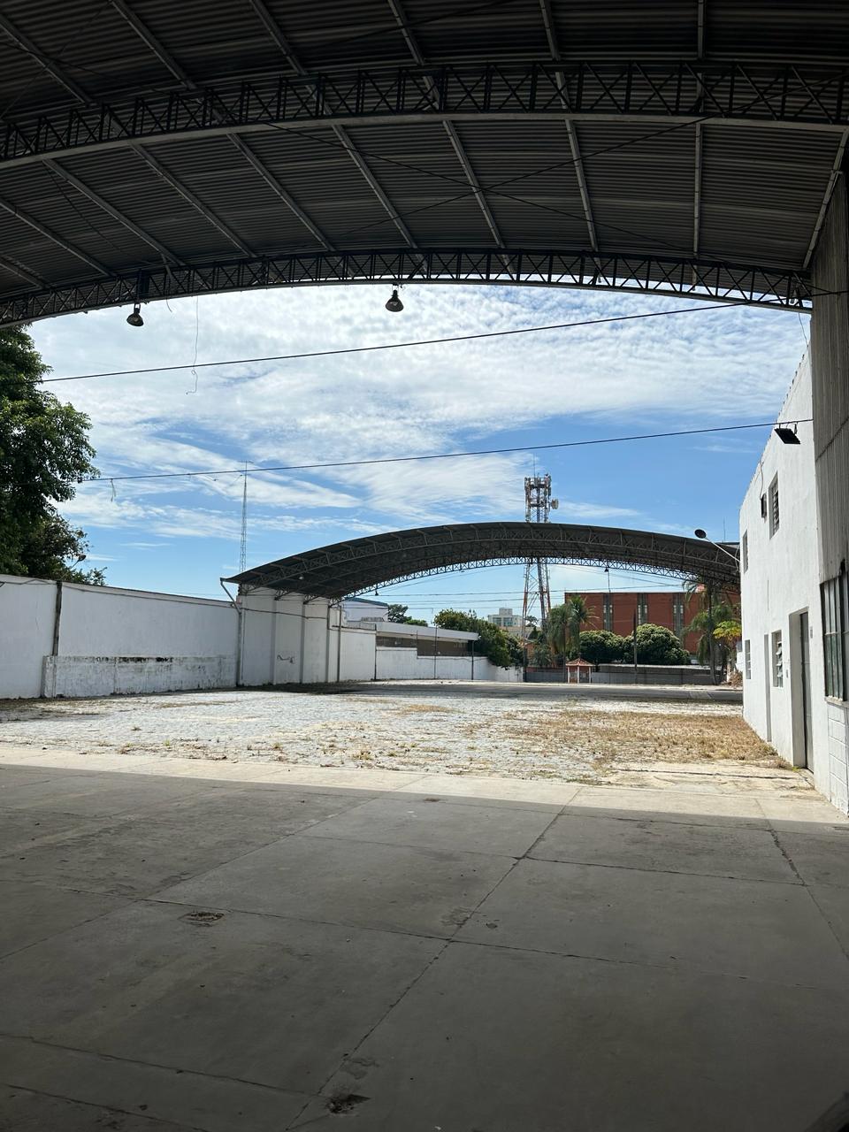 Locação em Rua Estratégica de Pindamonhangaba Locação em Rua Estratégica de Pindamonhangaba