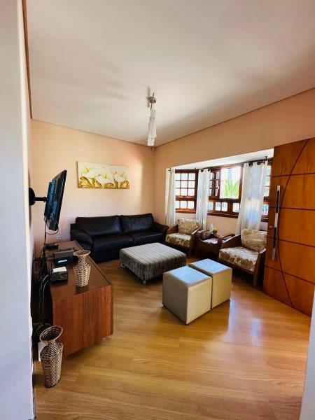 Casa em Pindamonhangaba com 3 quartos Casa em Pindamonhangaba com 3 quartos