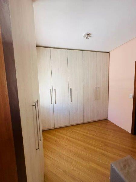 Casa em Pindamonhangaba com 3 quartos Casa em Pindamonhangaba com 3 quartos