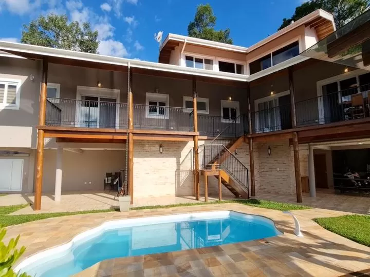Imóvel à Venda em Santo Antônio do Pinhal Próximo ao Centro Imóvel à Venda em Santo Antônio do Pinhal Próximo ao Centro